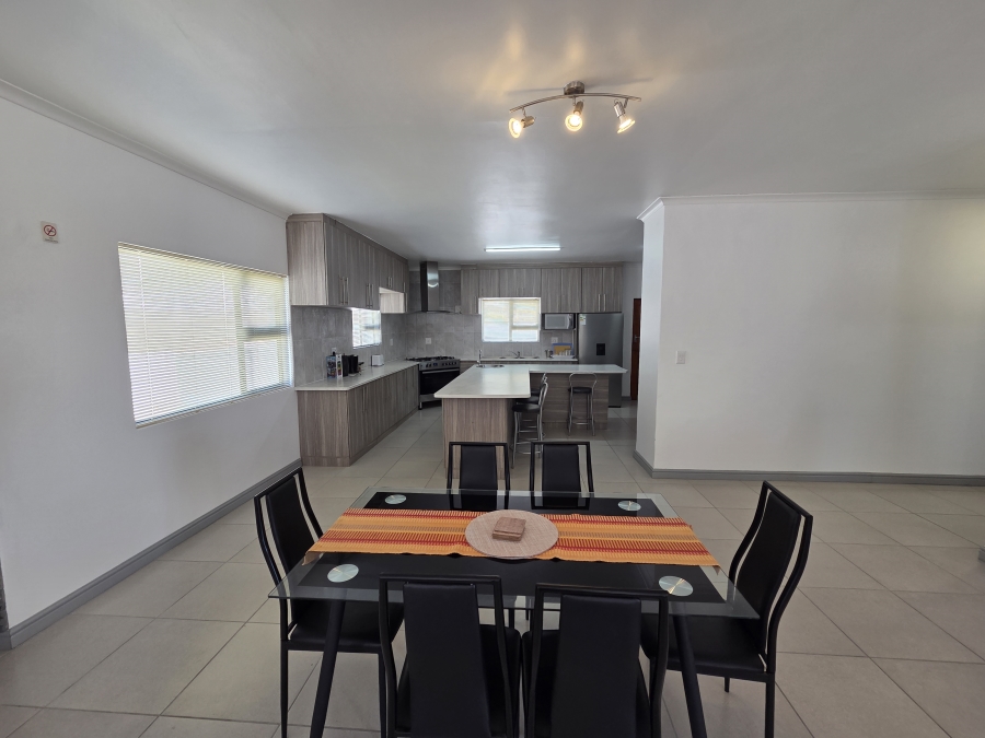 4 Bedroom Property for Sale in Harbour Lights Western Cape